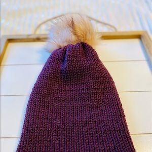 Women’s knit beanie